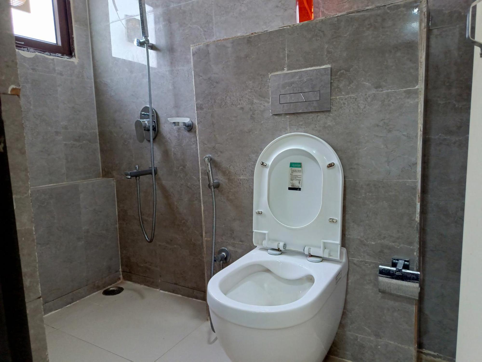 Sm Residency Hotel Бхубанешвар Екстериор снимка