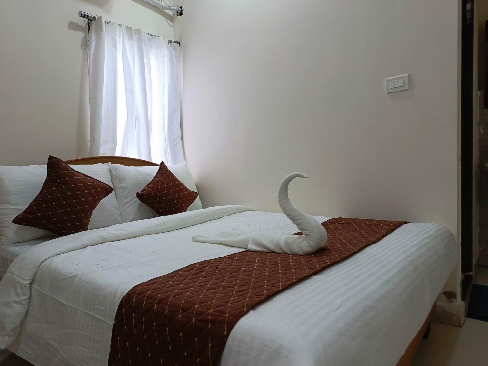 Sm Residency Hotel Бхубанешвар Екстериор снимка