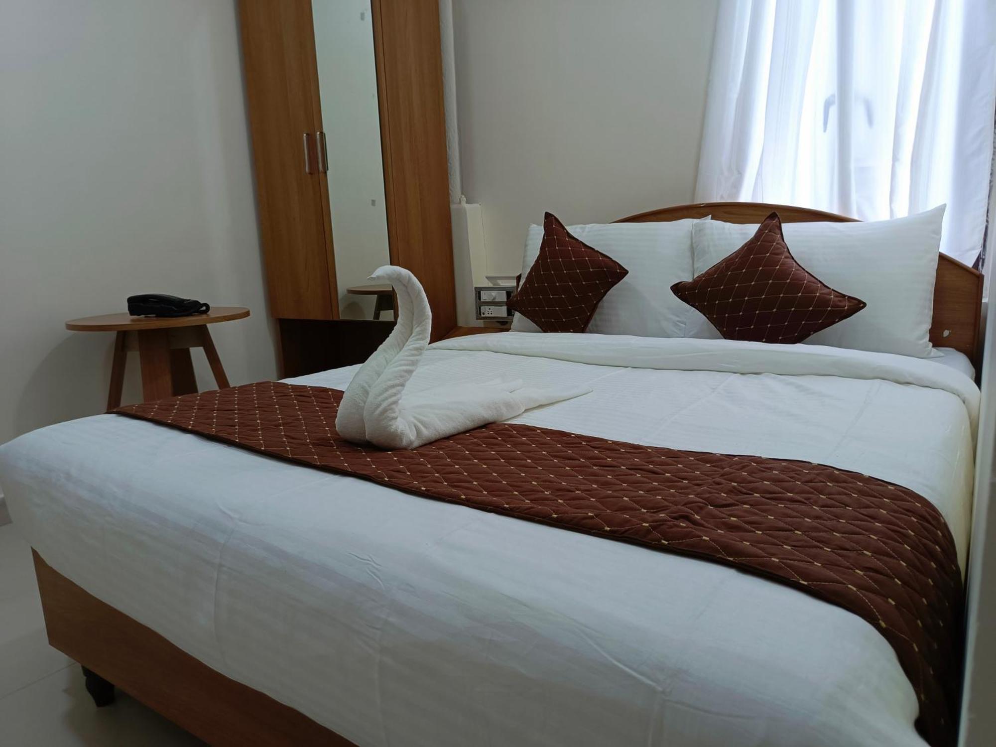 Sm Residency Hotel Бхубанешвар Екстериор снимка