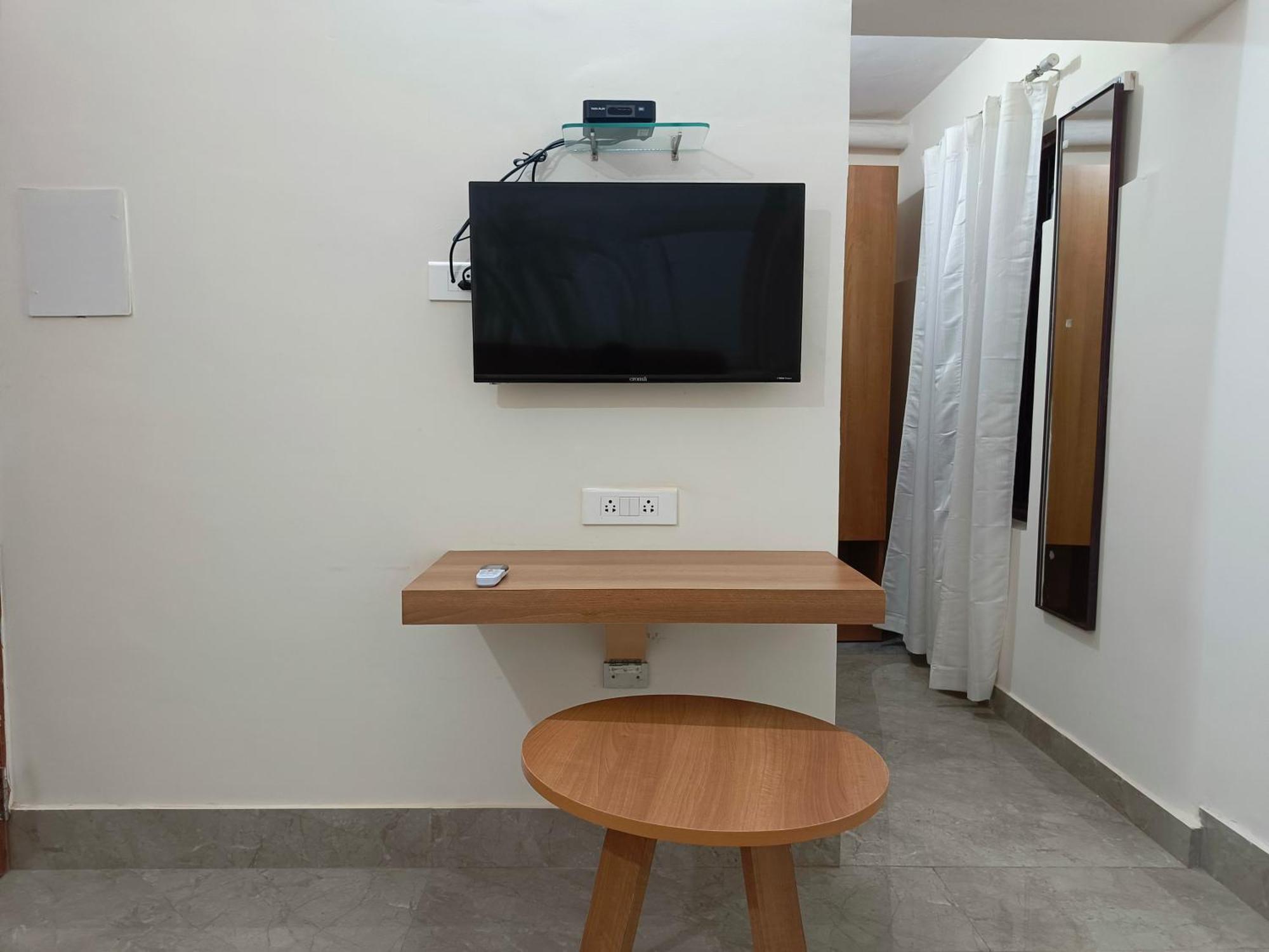 Sm Residency Hotel Бхубанешвар Екстериор снимка