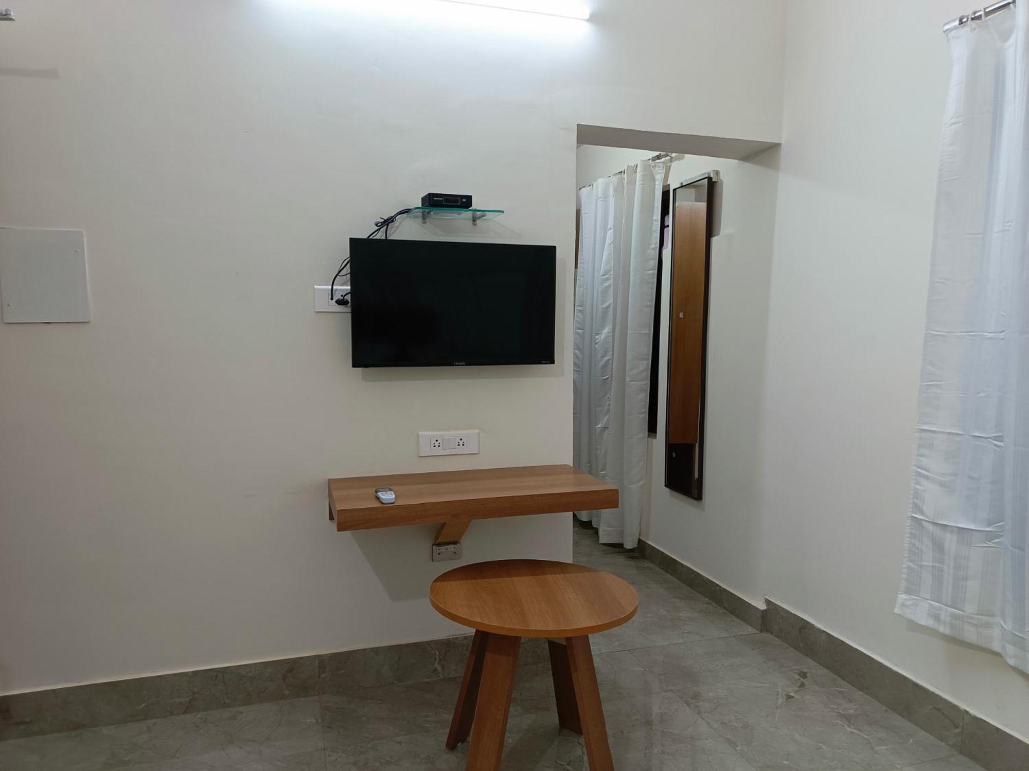 Sm Residency Hotel Бхубанешвар Екстериор снимка