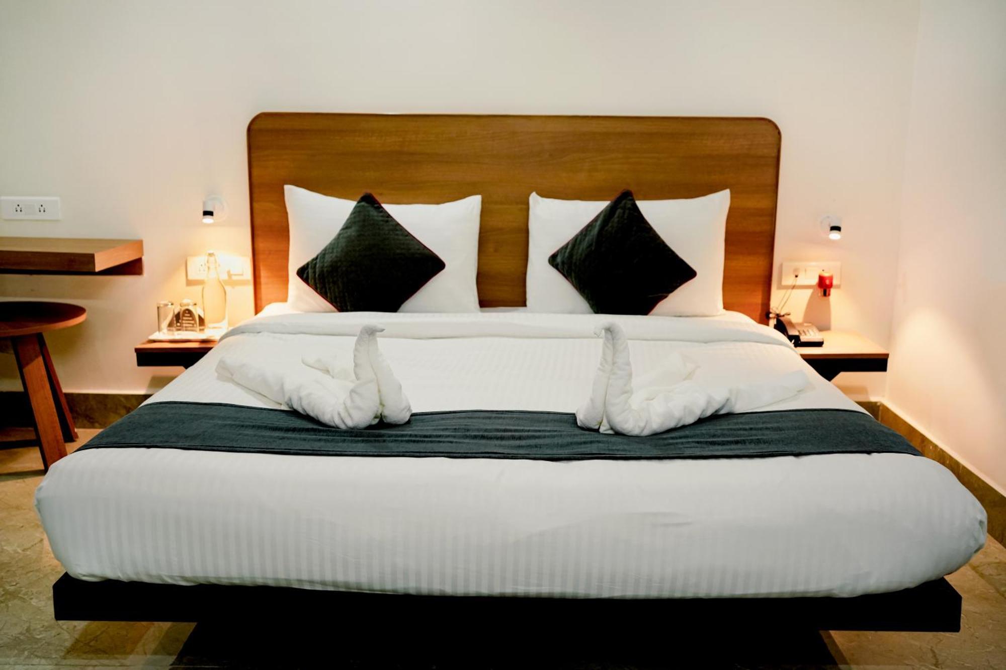 Sm Residency Hotel Бхубанешвар Екстериор снимка