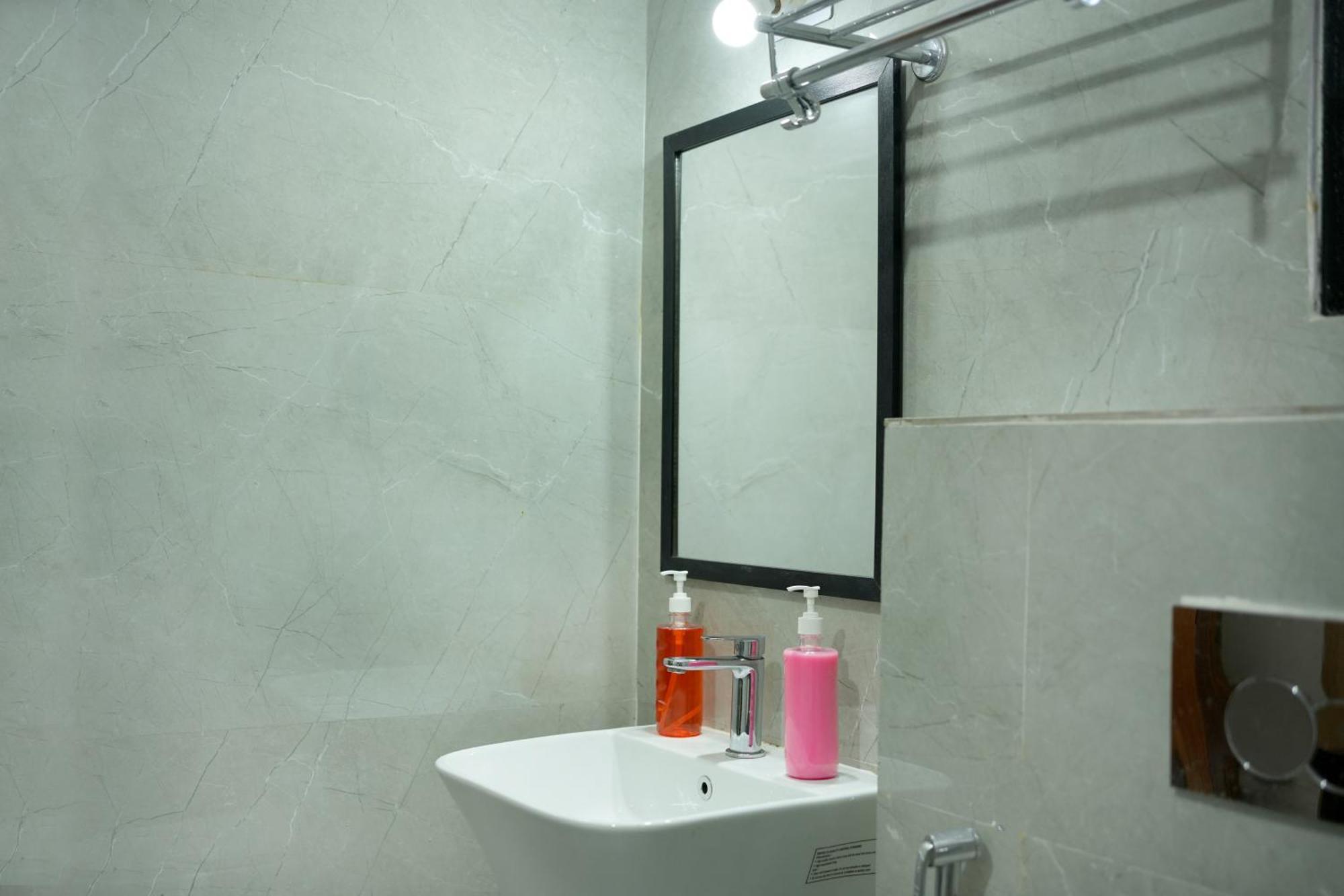 Sm Residency Hotel Бхубанешвар Екстериор снимка
